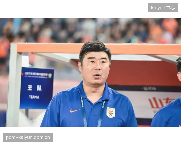 韩鹏在赛季中期发布会表示，联赛争冠无望，下半程将给年轻球员更多锻炼机会。